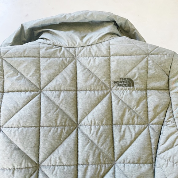 The North Face Puffy Insulated Parka Coat - Picture 10 of 16
